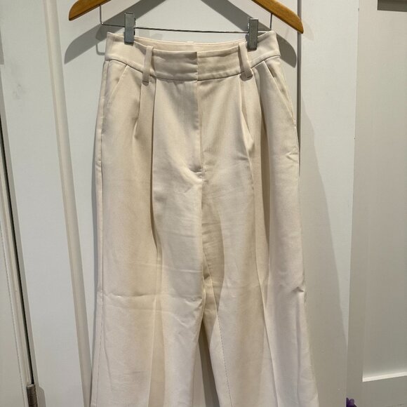 Favorite Daughter The Favorite Pant Shortie - Picture 2 of 5